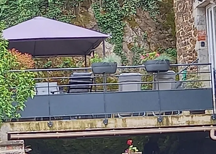 Prázdninový dům Cosy Avec Jeux Et Terrasse A - Fr-1-582-338 Auzon